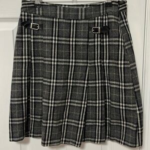 women’s skirt